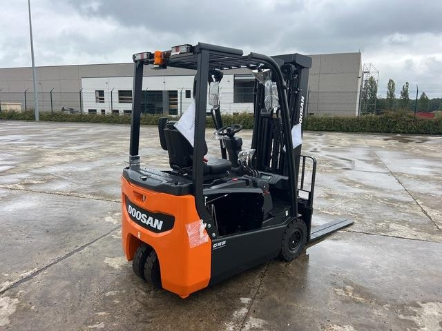 Doosan B15T-7 PLUS - Eltruck: bild 3 Doosan B15T-7 PLUS - Eltruck: bild 3