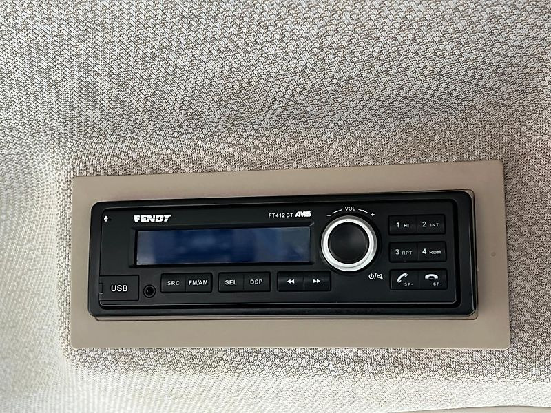 Traktor Fendt 824 Vario Profi Plus: bild 15