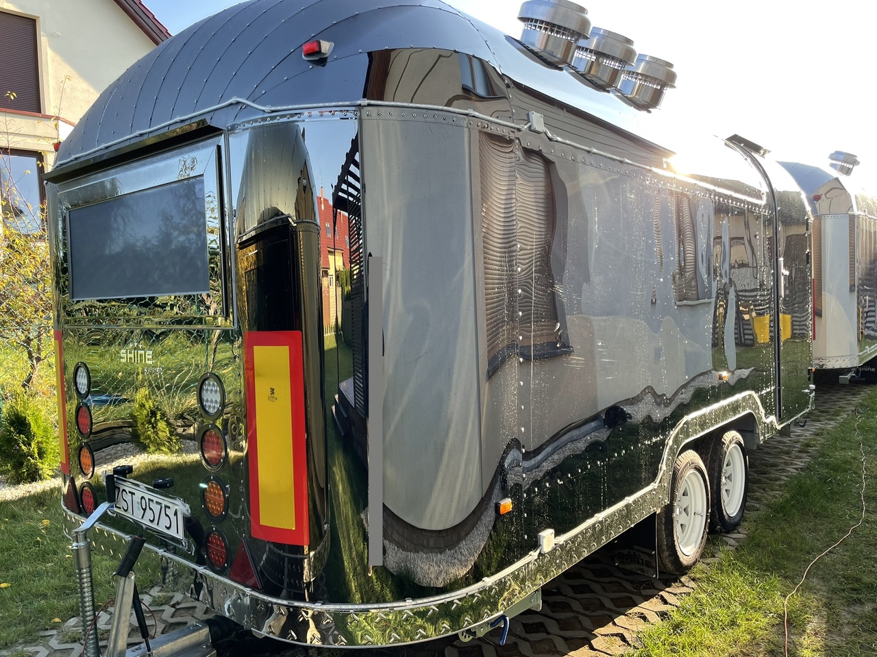 SHINE Summer S BLACK - Försäljningsvagn: bild 3 SHINE Summer S BLACK - Försäljningsvagn: bild 3