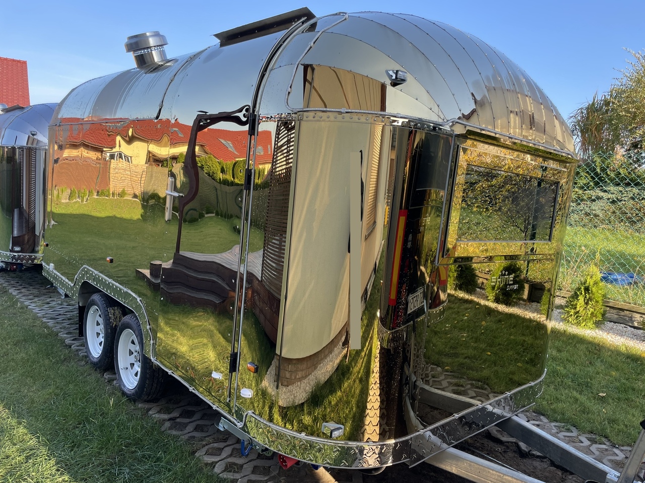 SHINE Summer S GOLD - Försäljningsvagn: bild 1 SHINE Summer S GOLD - Försäljningsvagn: bild 1