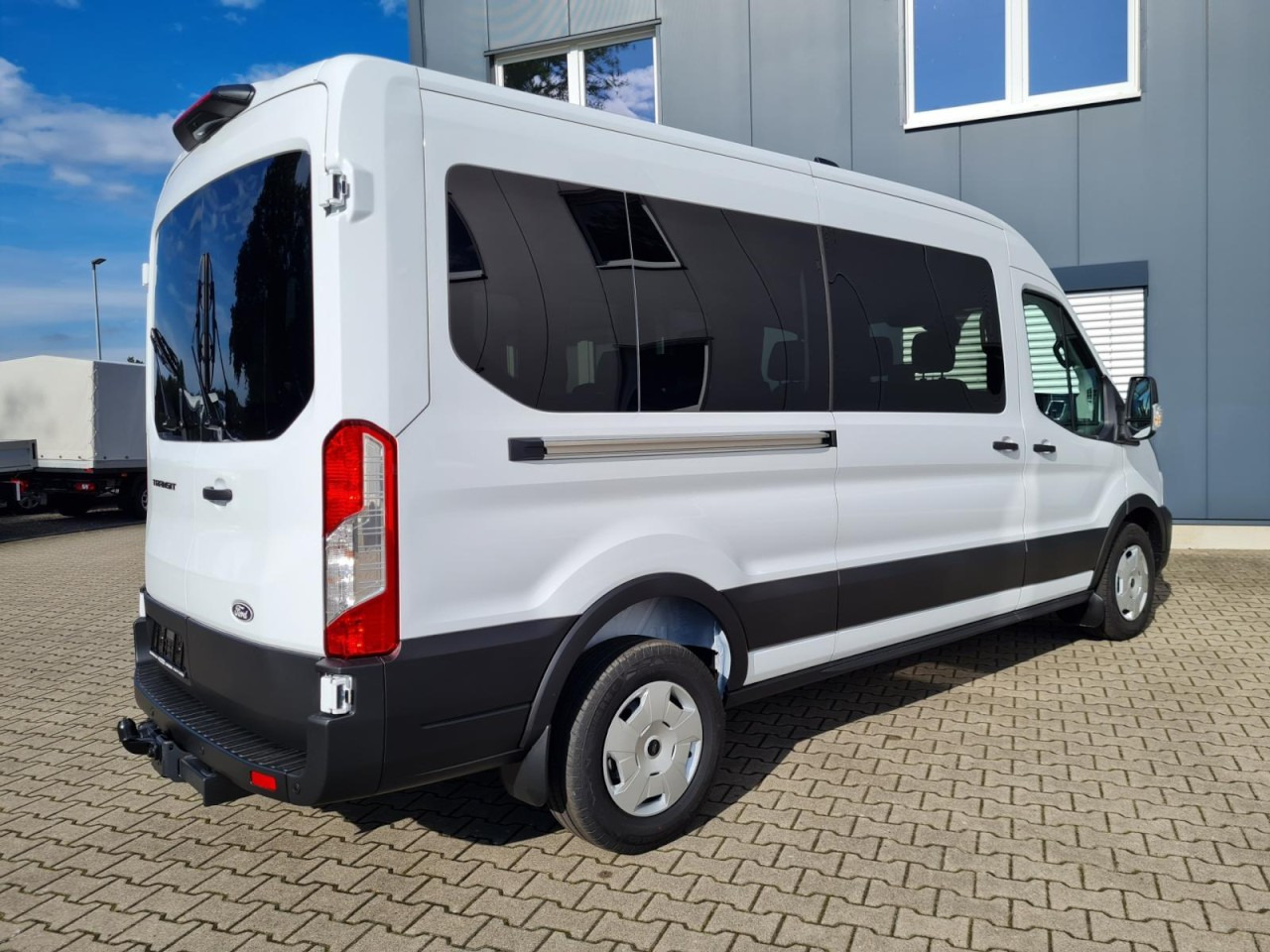 Ford Transit 350 Kombi TDCi L3 Trend 9 Sitzer AUTOMATIK - Minibuss, Persontransport: bild 4 Ford Transit 350 Kombi TDCi L3 Trend 9 Sitzer AUTOMATIK - Minibuss, Persontransport: bild 4