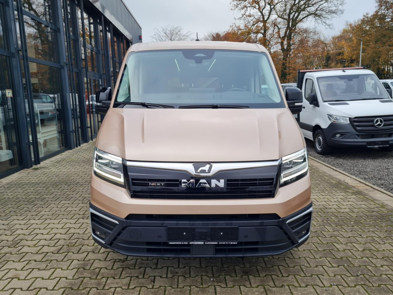 Man TGE 3.180 TDi Kombi 9 Sitze ALU KAMERA LED LEDER Sonderumbau - Minibuss, Persontransport: bild 2 Man TGE 3.180 TDi Kombi 9 Sitze ALU KAMERA LED LEDER Sonderumbau - Minibuss, Persontransport: bild 2