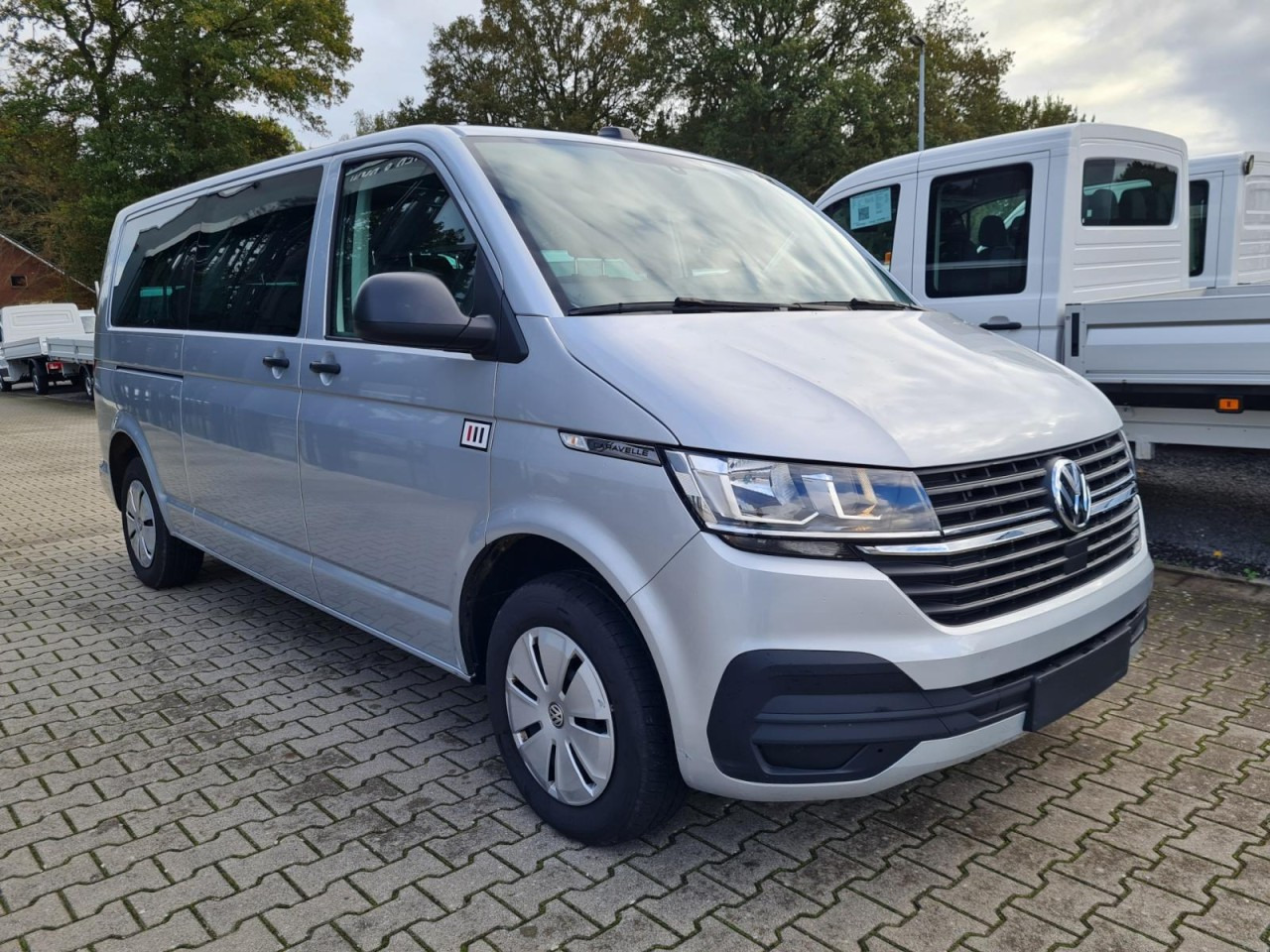VW Volkswagen T6.1 Caravelle TDI lang 9 Sitzer 2 Schiebetüren Trendl. - Minibuss, Persontransport: bild 3 VW Volkswagen T6.1 Caravelle TDI lang 9 Sitzer 2 Schiebetüren Trendl. - Minibuss, Persontransport: bild 3