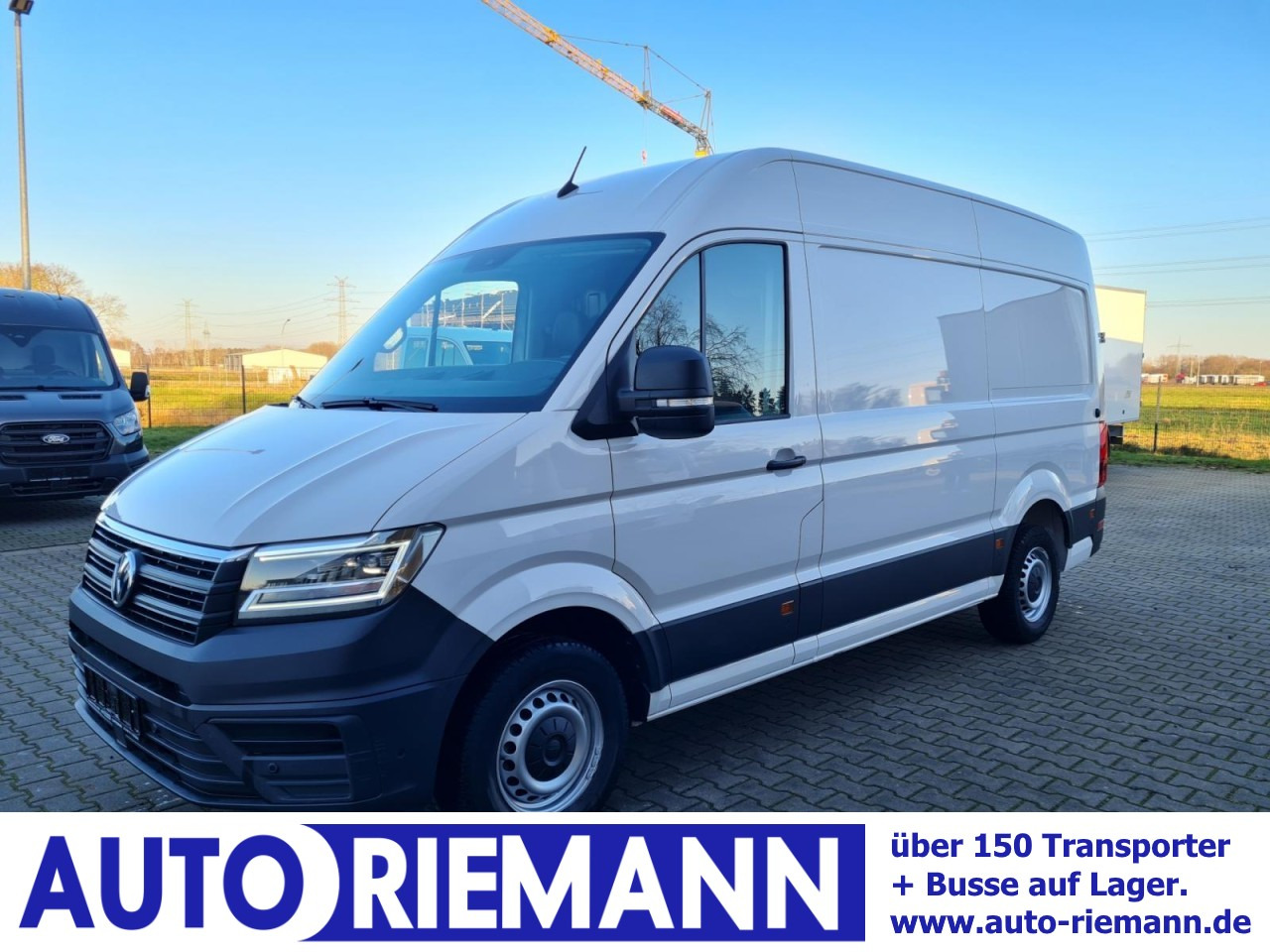 Volkswagen Crafter 35 Kasten TDI MR L3H3 AHK Navi LED KAMERA - Skåpbil: bild 1 Volkswagen Crafter 35 Kasten TDI MR L3H3 AHK Navi LED KAMERA - Skåpbil: bild 1