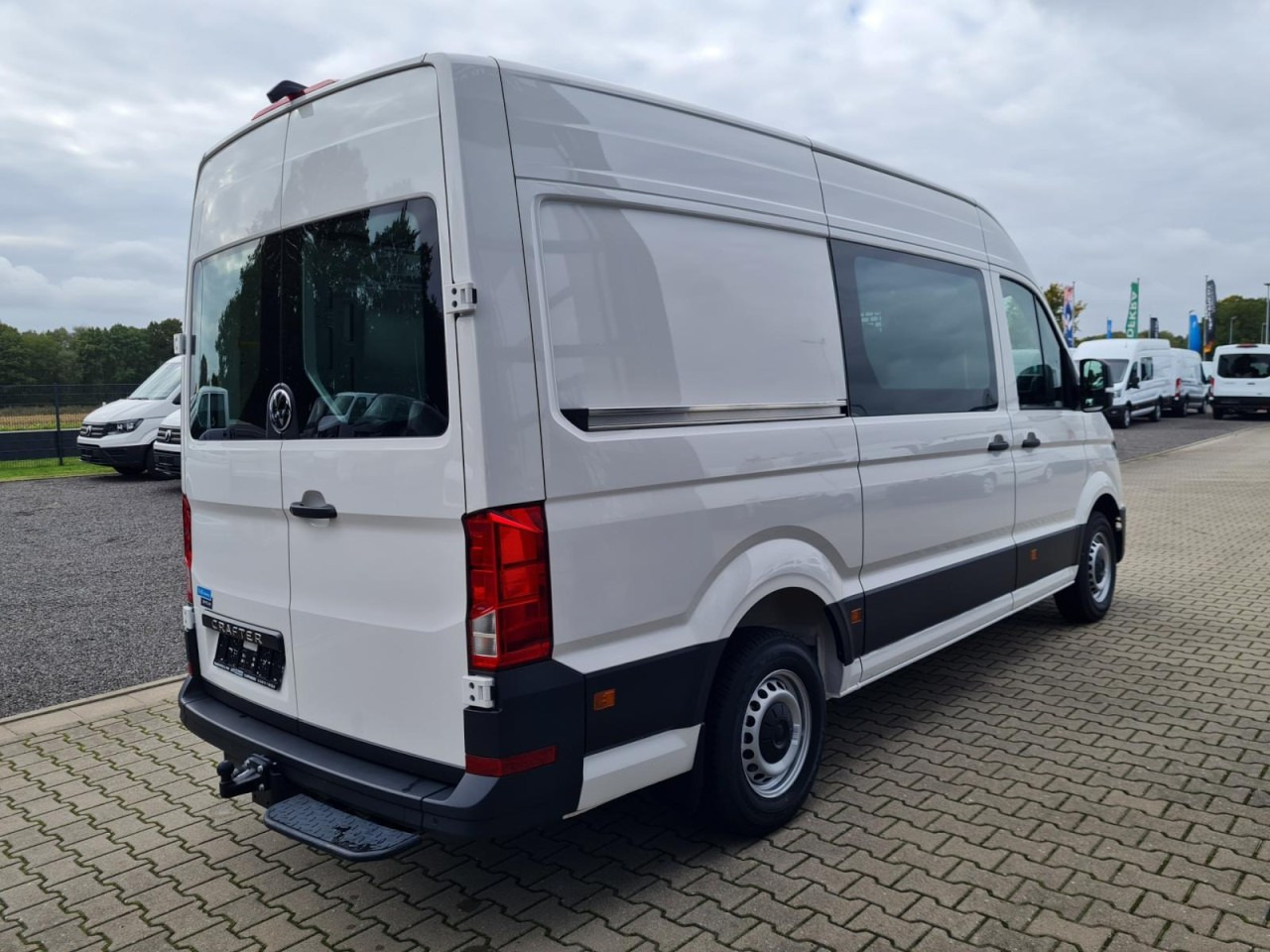 Volkswagen Crafter 35 Kasten TDI MR L3H3 STANDHEIZ AHK - Skåpbil: bild 4 Volkswagen Crafter 35 Kasten TDI MR L3H3 STANDHEIZ AHK - Skåpbil: bild 4