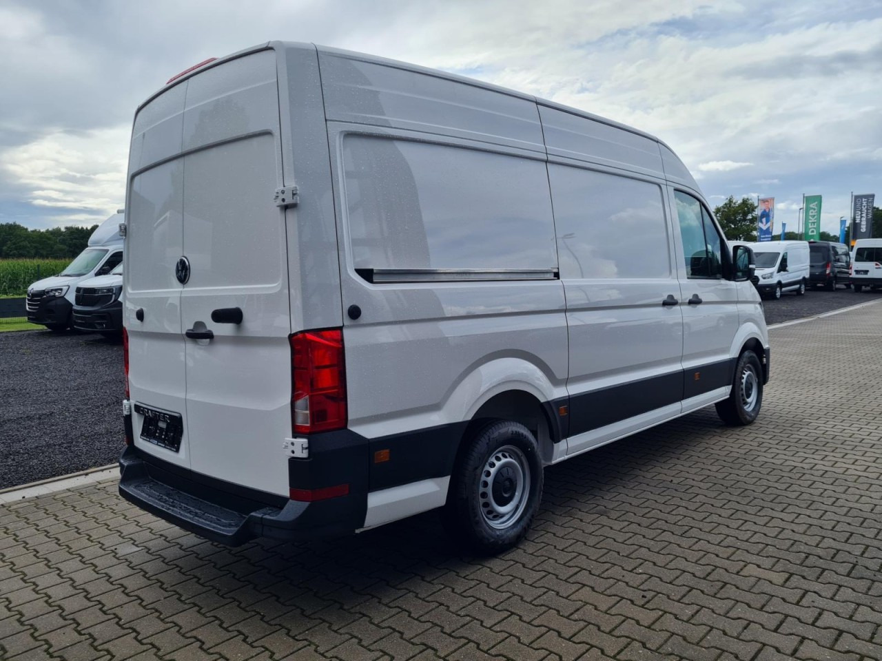 Volkswagen Crafter 35 Kasten TDI MR PDC WERKSTATTEINRICHTUNG - Skåpbil: bild 4 Volkswagen Crafter 35 Kasten TDI MR PDC WERKSTATTEINRICHTUNG - Skåpbil: bild 4