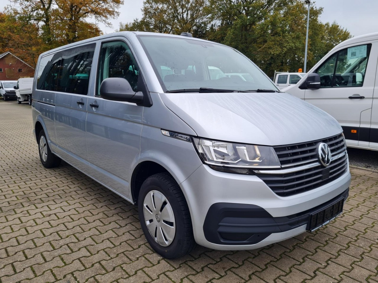 Volkswagen T6.1 Caravelle TDI lang 9 Sitzer 2 Schiebetüren Trendl. - Minibuss, Persontransport: bild 3 Volkswagen T6.1 Caravelle TDI lang 9 Sitzer 2 Schiebetüren Trendl. - Minibuss, Persontransport: bild 3