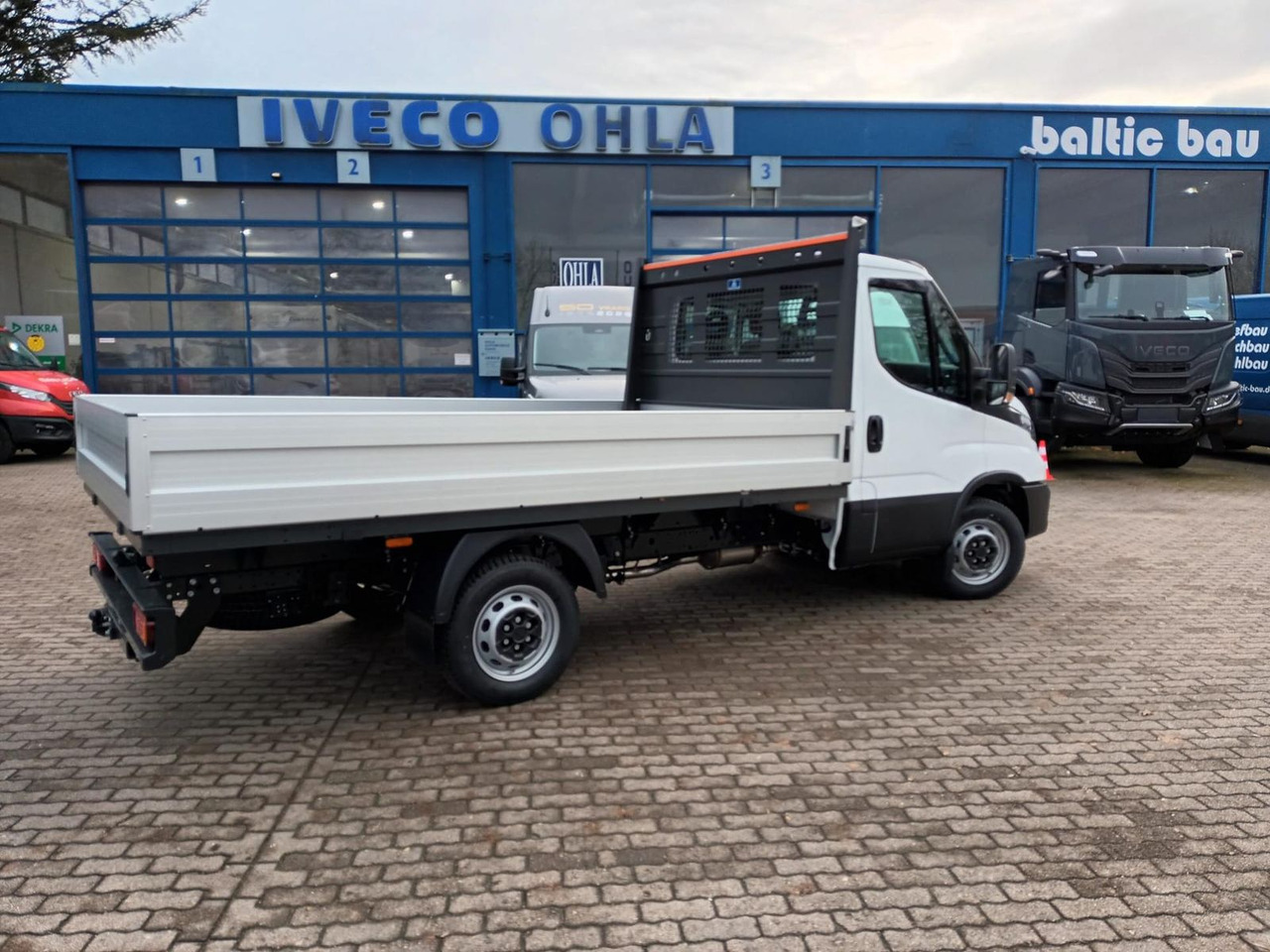 Iveco Daily 35S16H3.0Y *3,5m Pritsche *KLIMA*AHK*RA... - Transportbil med flak: bild 4 Iveco Daily 35S16H3.0Y *3,5m Pritsche *KLIMA*AHK*RA... - Transportbil med flak: bild 4