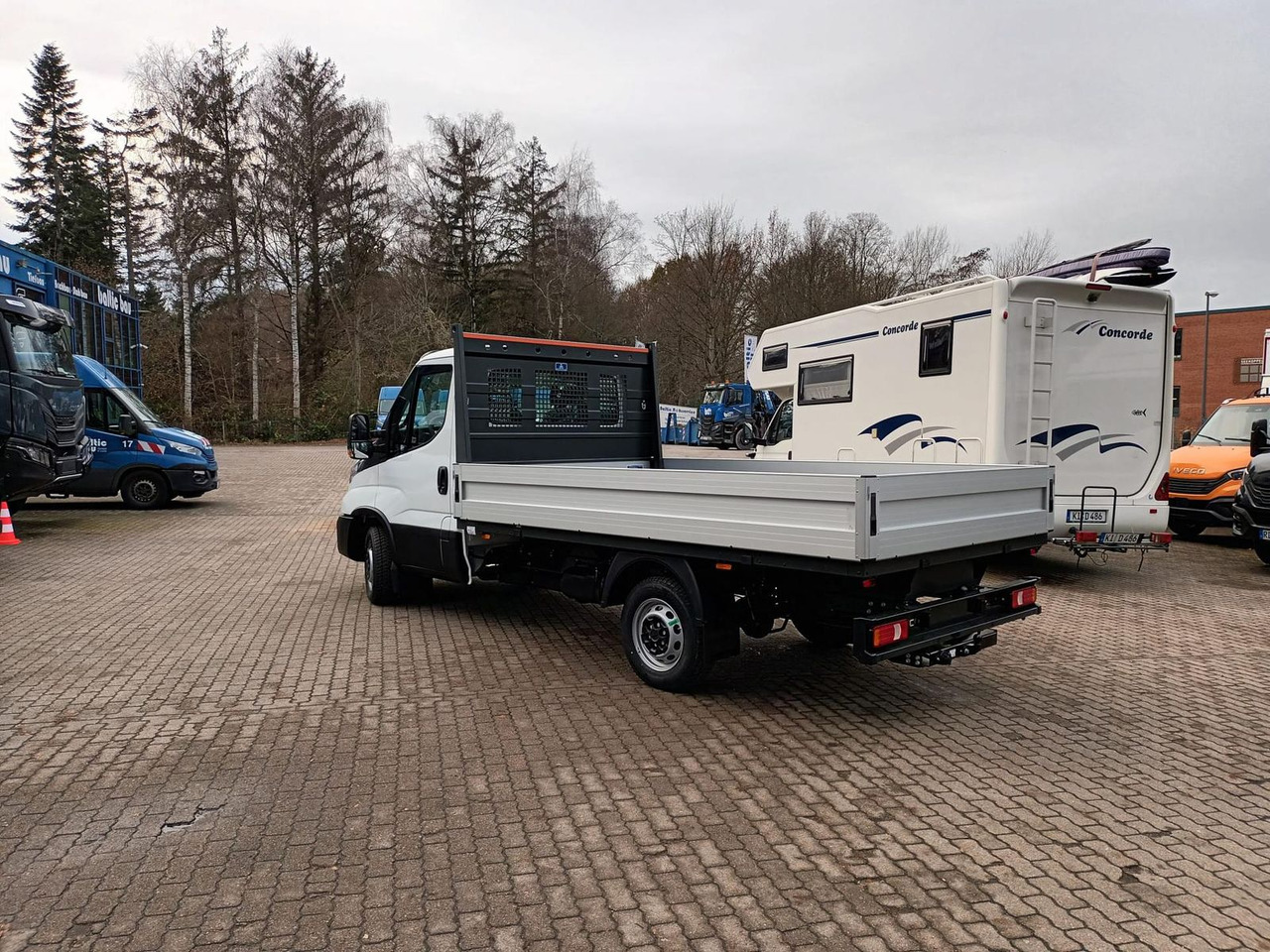 Iveco Daily 35S16H3.0Y *3,5m Pritsche *KLIMA*AHK*RA... - Transportbil med flak: bild 3 Iveco Daily 35S16H3.0Y *3,5m Pritsche *KLIMA*AHK*RA... - Transportbil med flak: bild 3