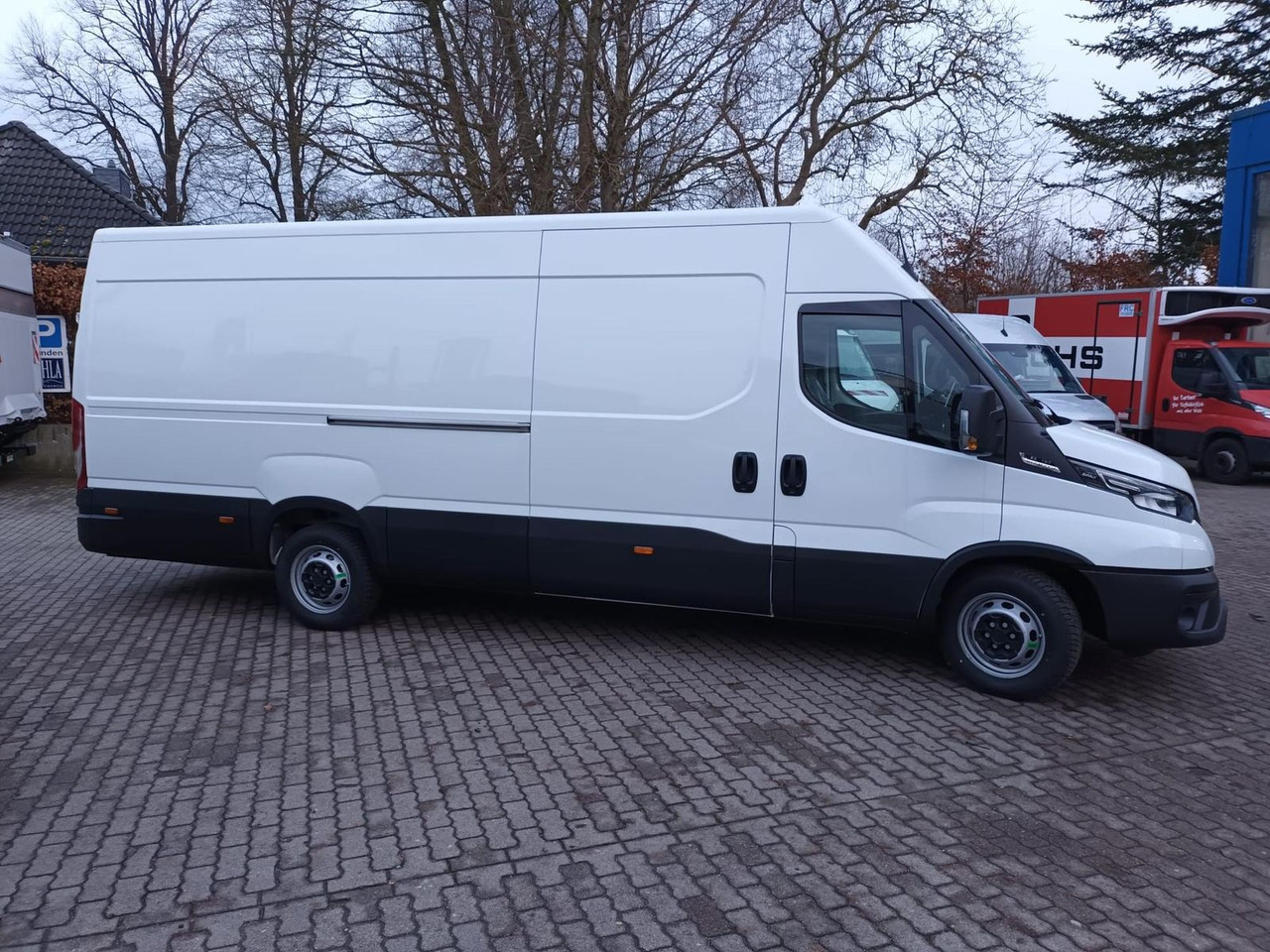 Skåpbil Iveco Daily 35S18HA8V 4100 KLIMA*AHK*RÜCKFAHRKAMERA...: bild 7 Skåpbil Iveco Daily 35S18HA8V 4100 KLIMA*AHK*RÜCKFAHRKAMERA...: bild 7