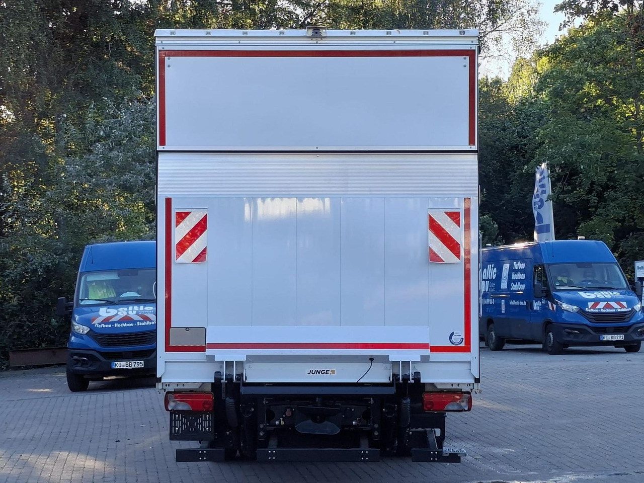 Iveco ML120E25/P JUNGE KOFFER LBW 1,5t AHK 185 kW (... - Lastbil: bild 5 Iveco ML120E25/P JUNGE KOFFER LBW 1,5t AHK 185 kW (... - Lastbil: bild 5