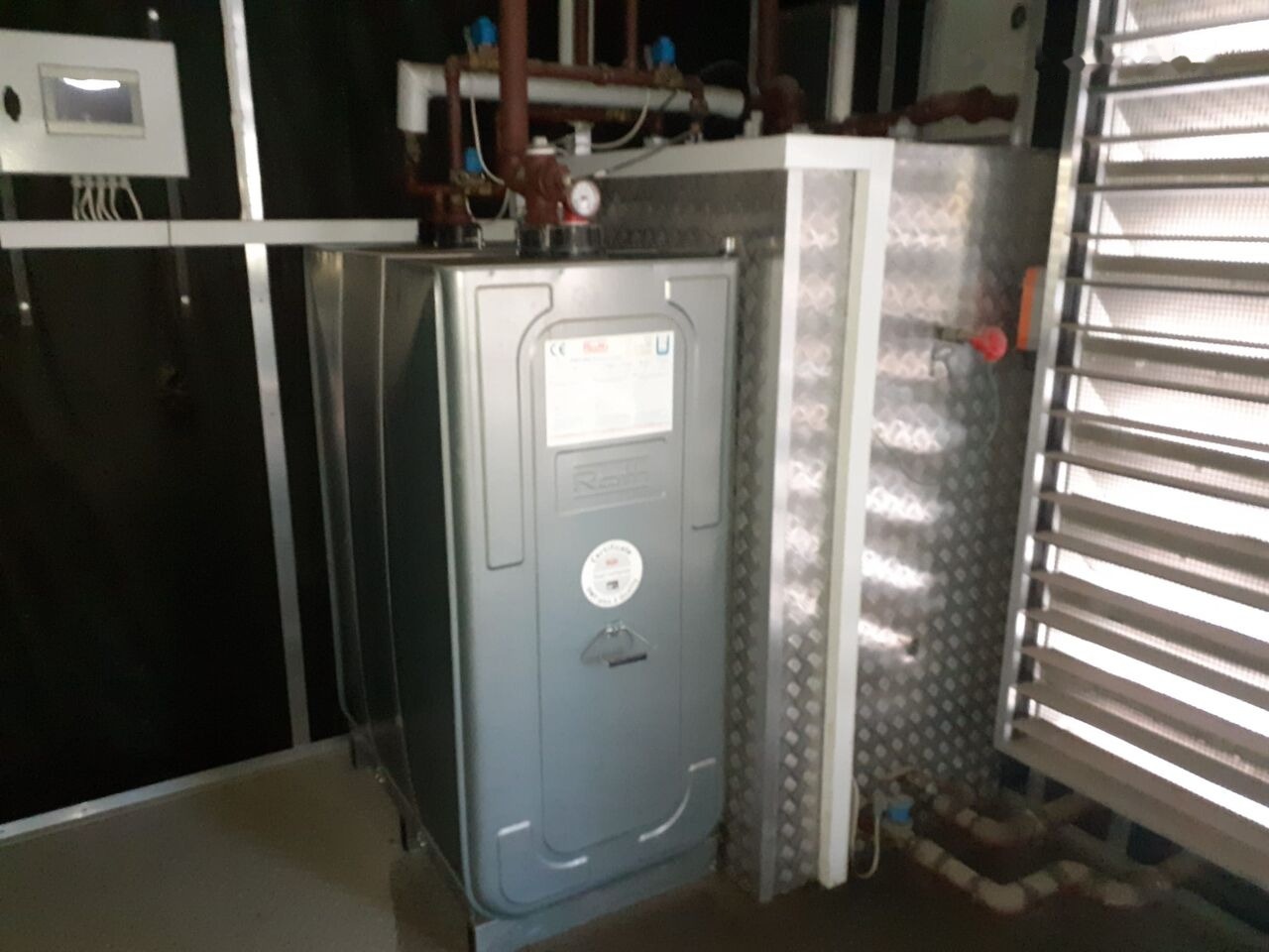 Cummins Cummins Generator Set Stamford 1300 KW 1600 KVA New Factory, Diesel Generator, 2014 Model, 2245 HP, 9000 kg, Low Hours, For Sale in Poland - Elgenerator: bild 5 Cummins Cummins Generator Set Stamford 1300 KW 1600 KVA New Factory, Diesel Generator, 2014 Model, 2245 HP, 9000 kg, Low Hours, For Sale in Poland - Elgenerator: bild 5