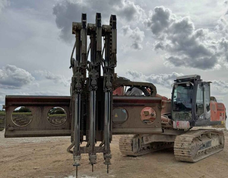 Hitachi ZX280 LCN-3 with Wimmer Drilling Rig / Wimmer Sprenglochbohrgerät - Borrmaskin: bild 1 Hitachi ZX280 LCN-3 with Wimmer Drilling Rig / Wimmer Sprenglochbohrgerät - Borrmaskin: bild 1