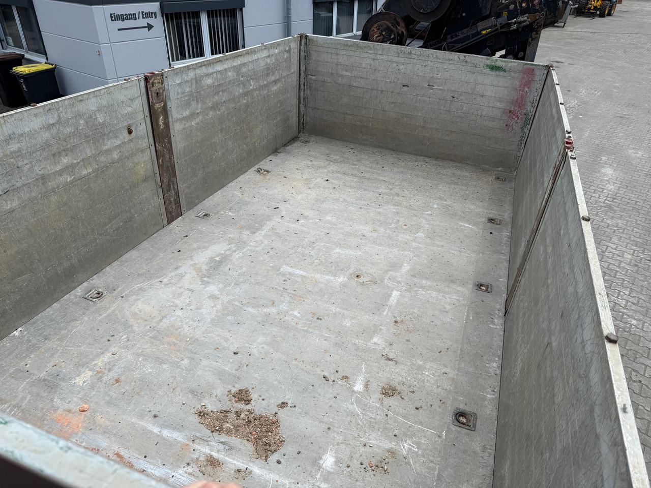 Flakbil, Kranbil Mercedes-Benz 1840 Actros 2-Seiten-Kipper mit Kran Hiab 125-3 mit Funk: bild 13