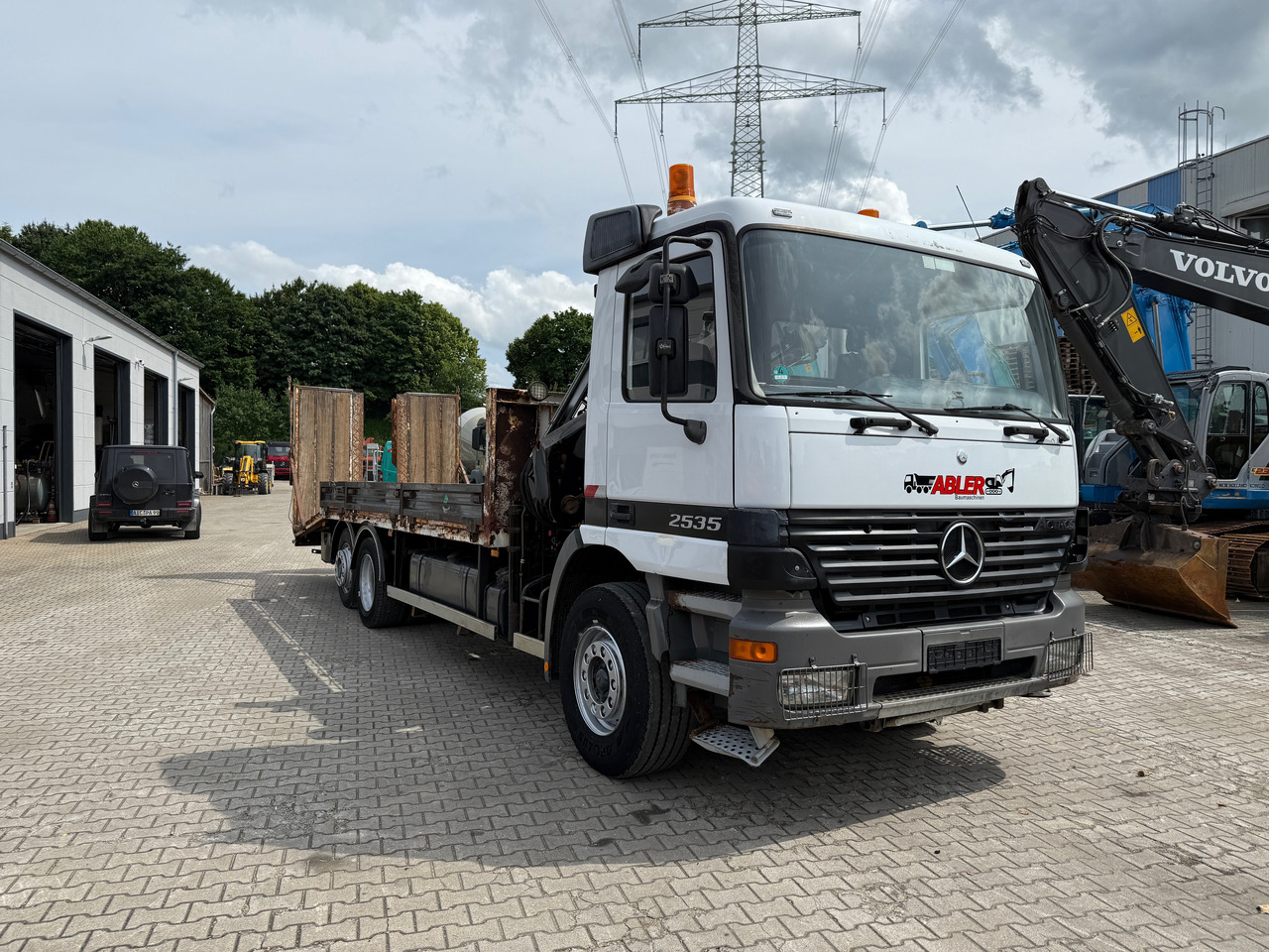 Mercedes-Benz 2535 Actros MP1 Baumaschinentransporter mit Kran und Rampen - Biltransportbil lastbil, Kranbil: bild 3 Mercedes-Benz 2535 Actros MP1 Baumaschinentransporter mit Kran und Rampen - Biltransportbil lastbil, Kranbil: bild 3