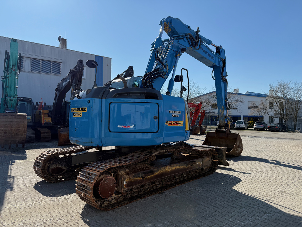 New Holland Kobeclo E235 BSR-2 Nullheck Kettenbagger MS21 - Grävmaskin: bild 4 New Holland Kobeclo E235 BSR-2 Nullheck Kettenbagger MS21 - Grävmaskin: bild 4