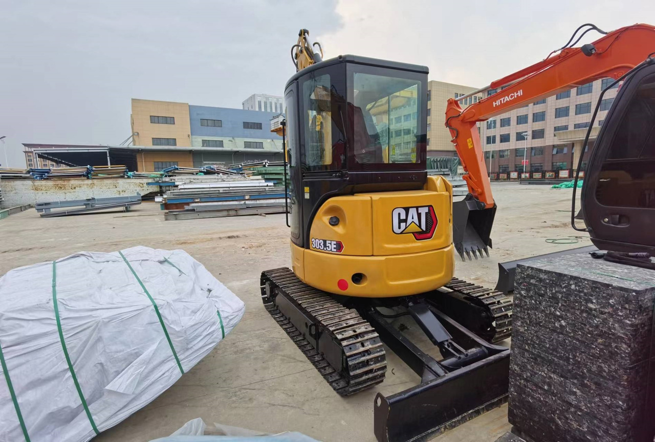 CATERPILLAR 303.5E - Minigrävmaskin: bild 2 CATERPILLAR 303.5E - Minigrävmaskin: bild 2