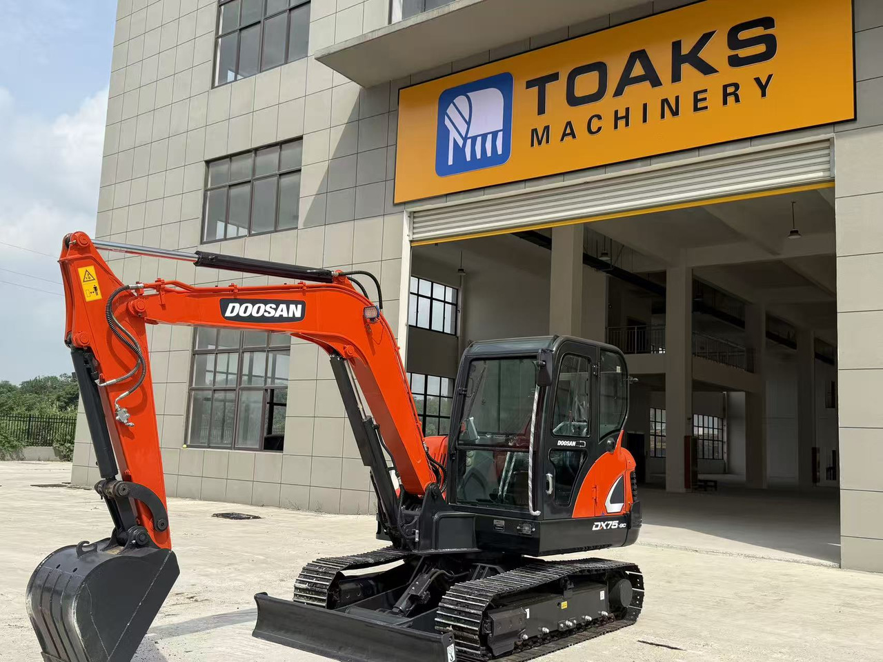 DOOSAN DX75 - Minigrävmaskin: bild 1 DOOSAN DX75 - Minigrävmaskin: bild 1