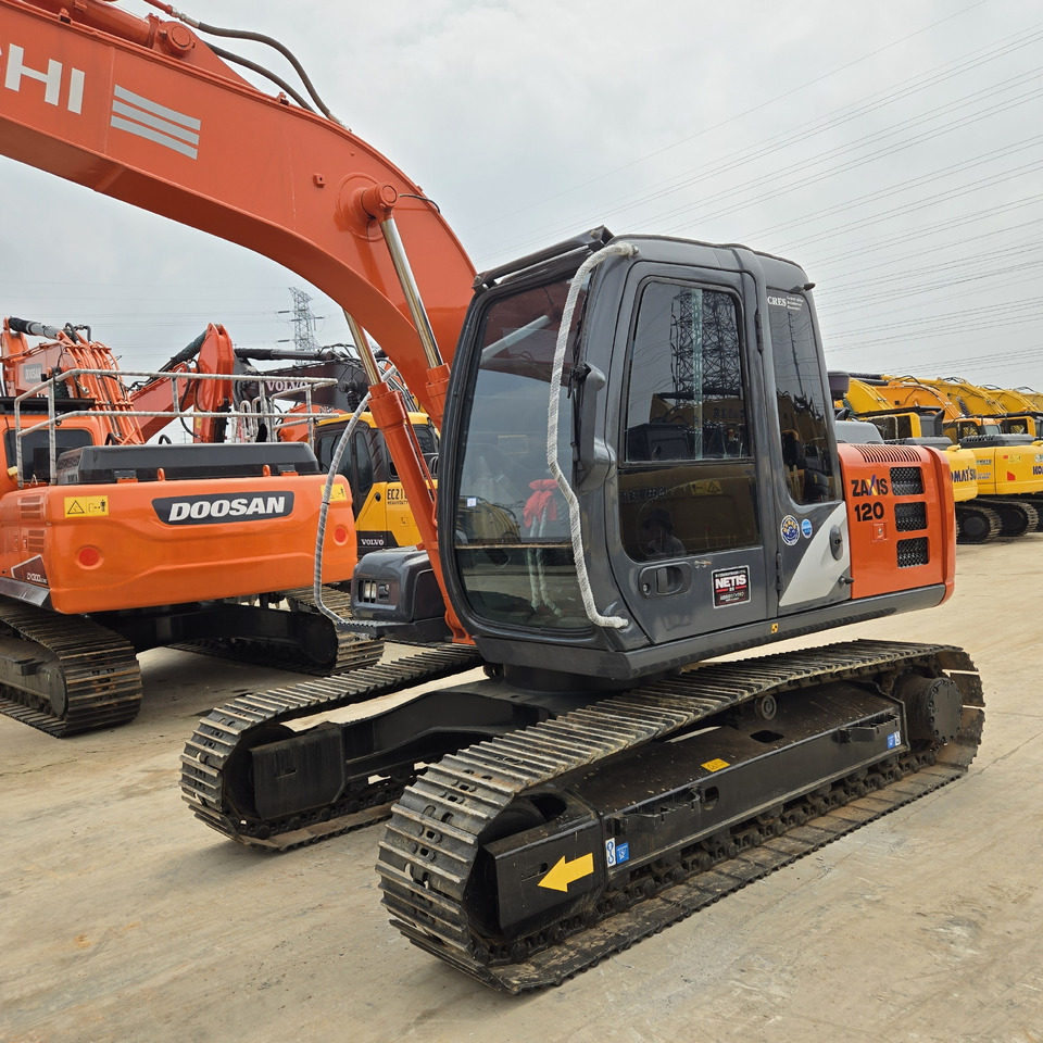HITACHI ZX120 - Grävmaskin: bild 1 HITACHI ZX120 - Grävmaskin: bild 1