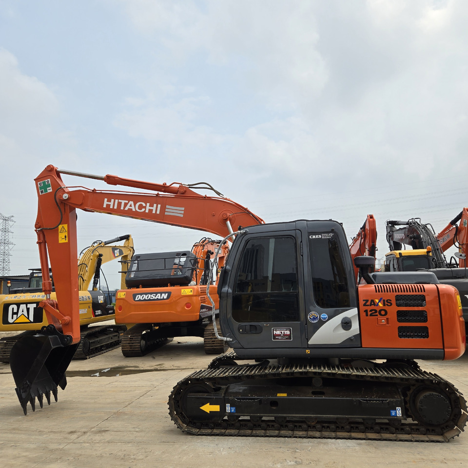 HITACHI ZX120 - Grävmaskin: bild 2 HITACHI ZX120 - Grävmaskin: bild 2