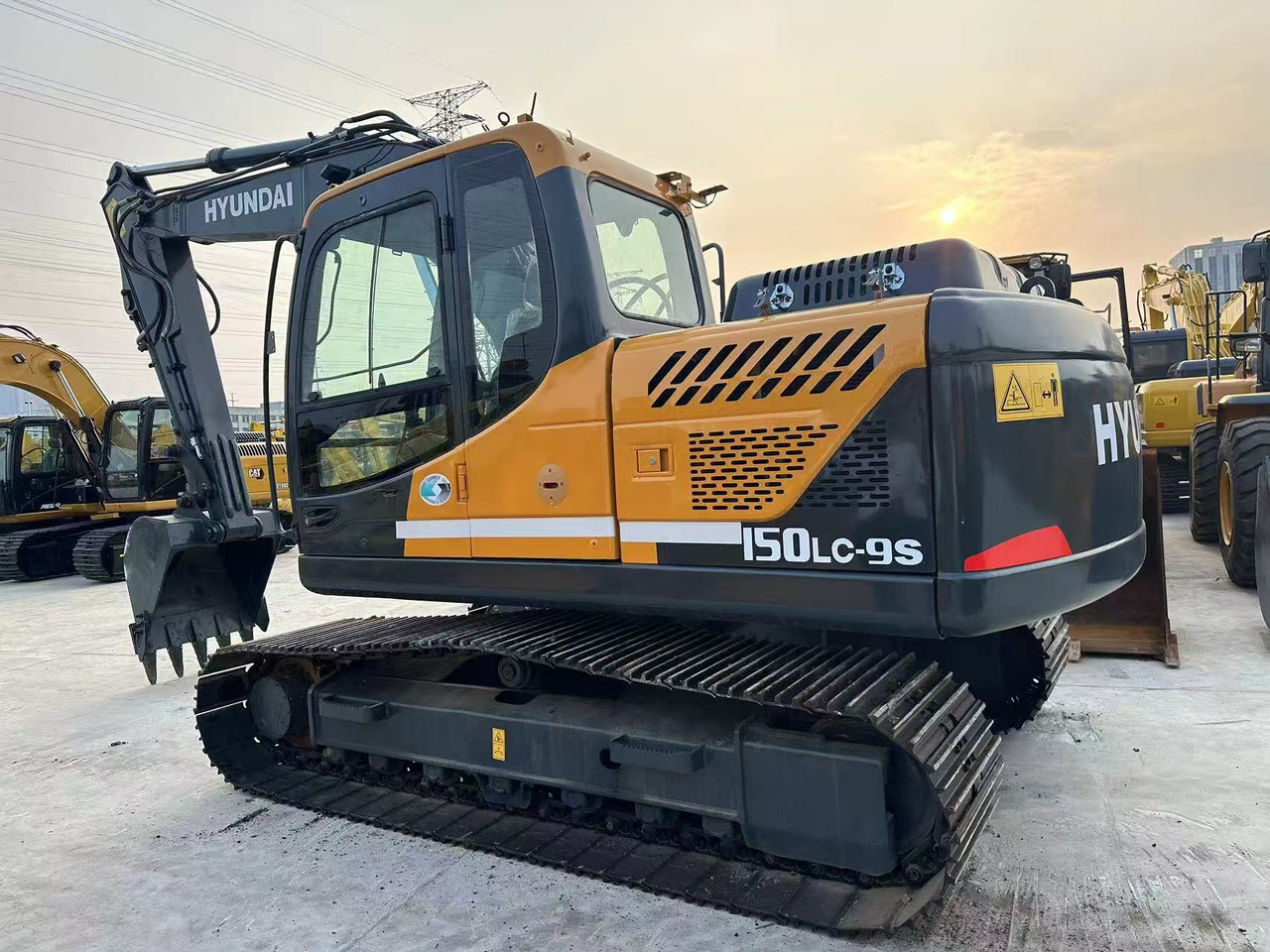 HYUNDAI R150LC-9S - Grävmaskin: bild 1 HYUNDAI R150LC-9S - Grävmaskin: bild 1