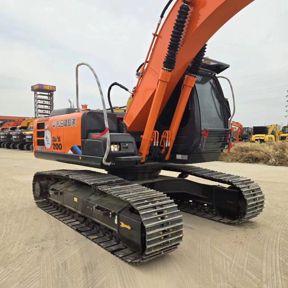 Hitachi ZX200 - Grävmaskin: bild 1 Hitachi ZX200 - Grävmaskin: bild 1