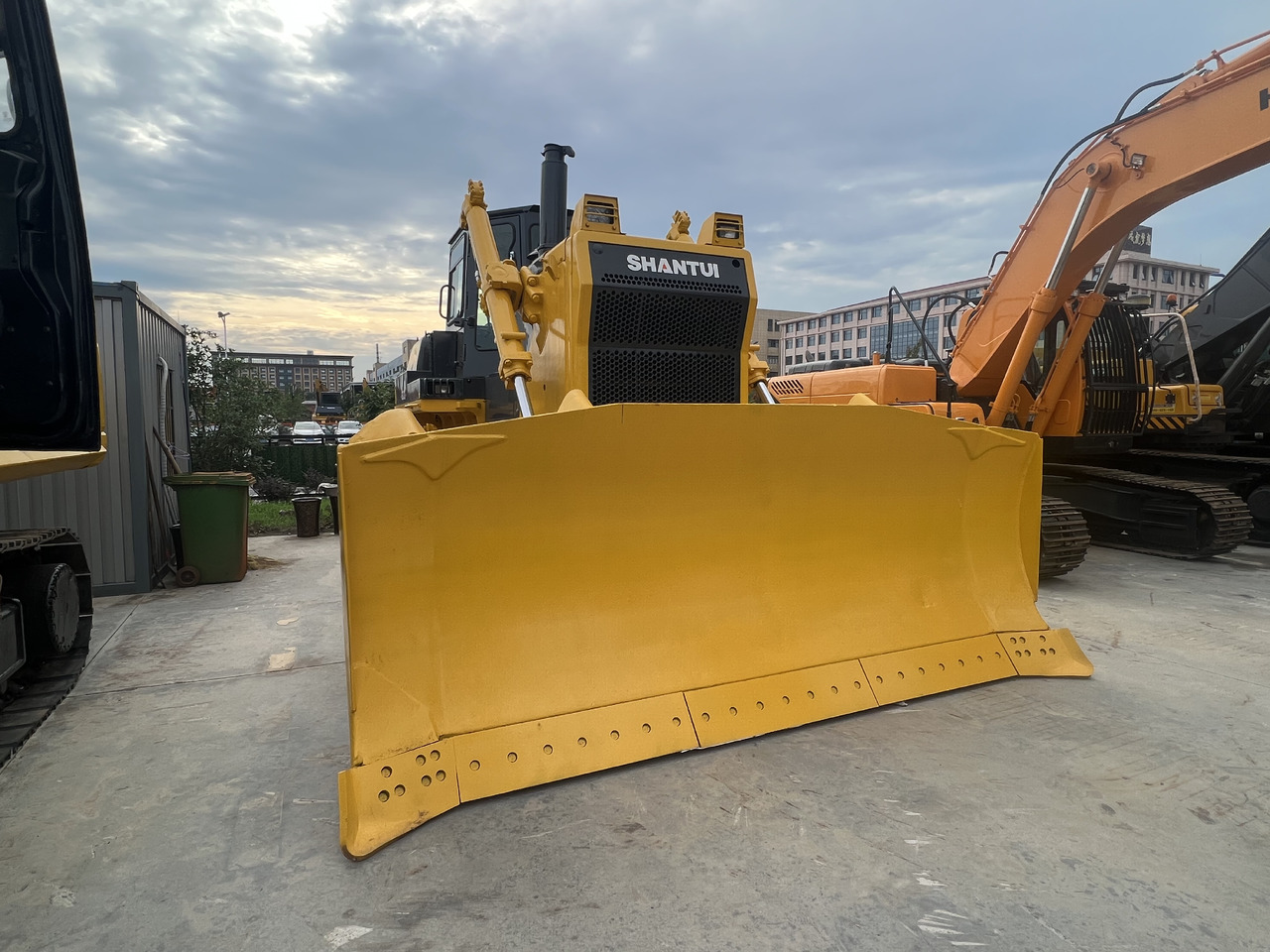 SHANTUI SD32 - Bulldozer: bild 1 SHANTUI SD32 - Bulldozer: bild 1