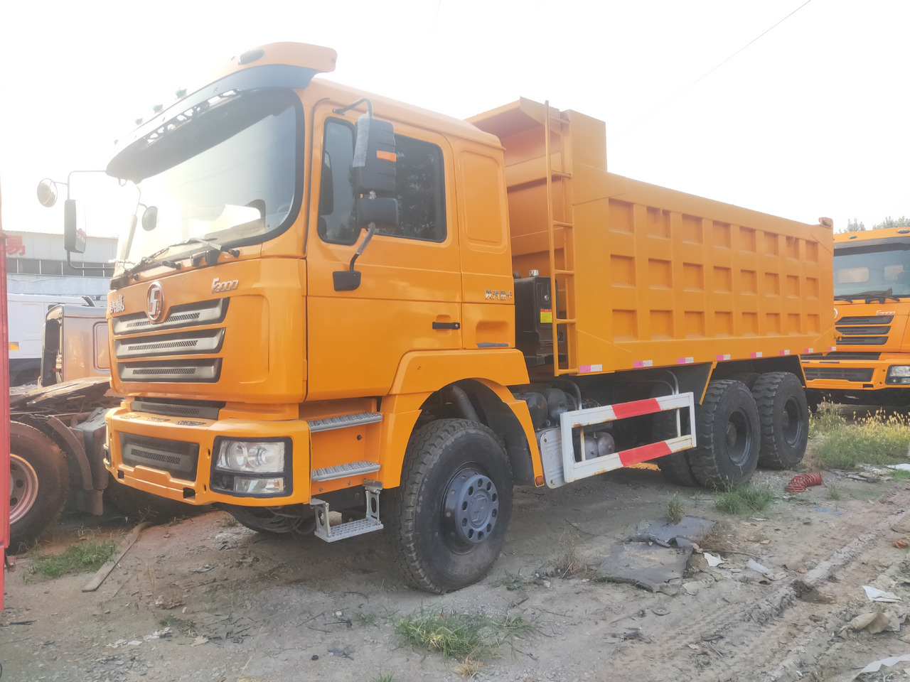 Shacman F3000 6*4 Dump truck - Tippbil lastbil: bild 1 Shacman F3000 6*4 Dump truck - Tippbil lastbil: bild 1
