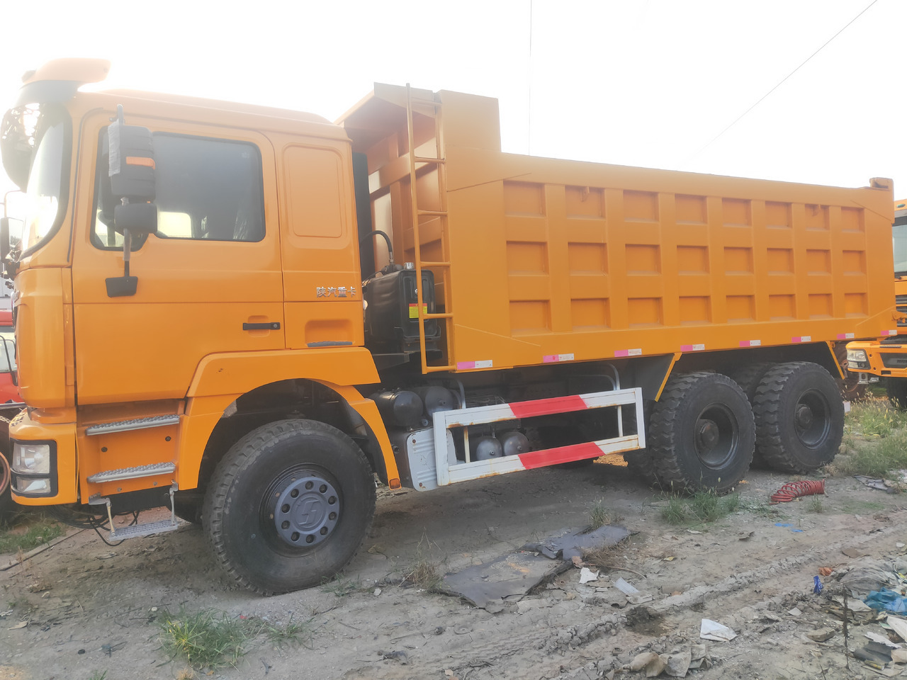 Shacman F3000 6*4 Dump truck - Tippbil lastbil: bild 3 Shacman F3000 6*4 Dump truck - Tippbil lastbil: bild 3