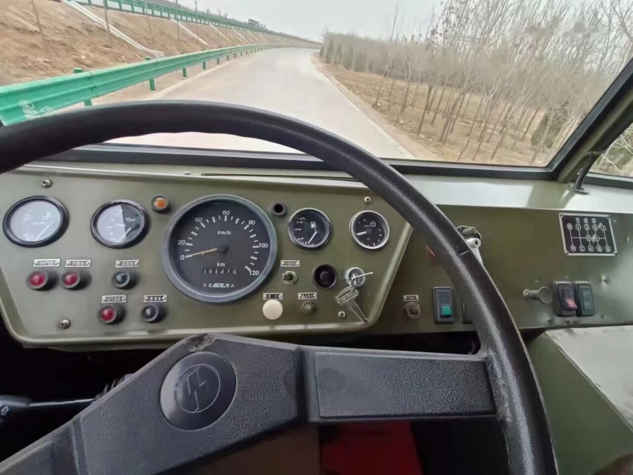 Shacman SX2150 - Tippbil lastbil: bild 3 Shacman SX2150 - Tippbil lastbil: bild 3