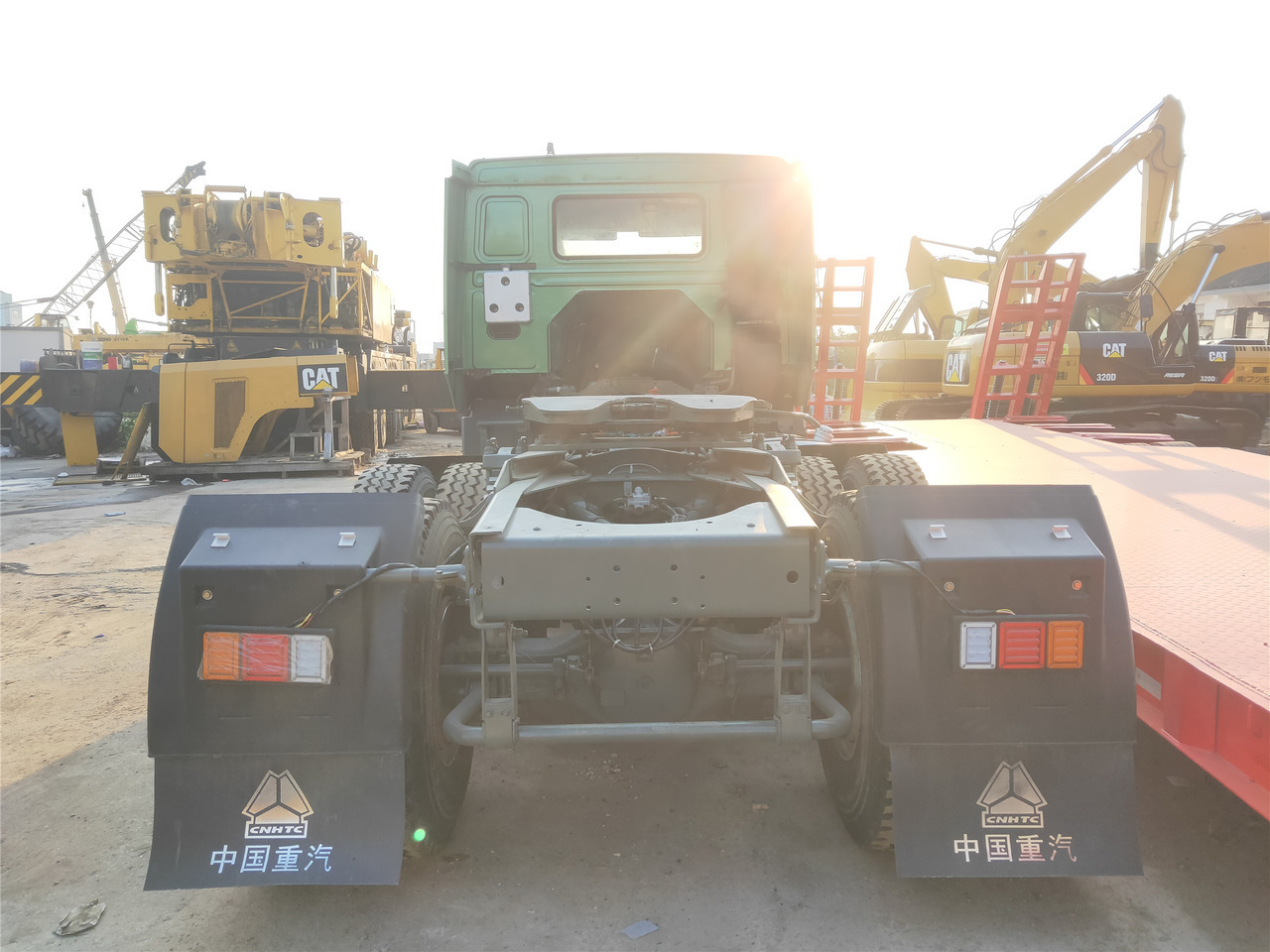 Sinotruk HOWO 420 tractor - Minitippbil: bild 4 Sinotruk HOWO 420 tractor - Minitippbil: bild 4