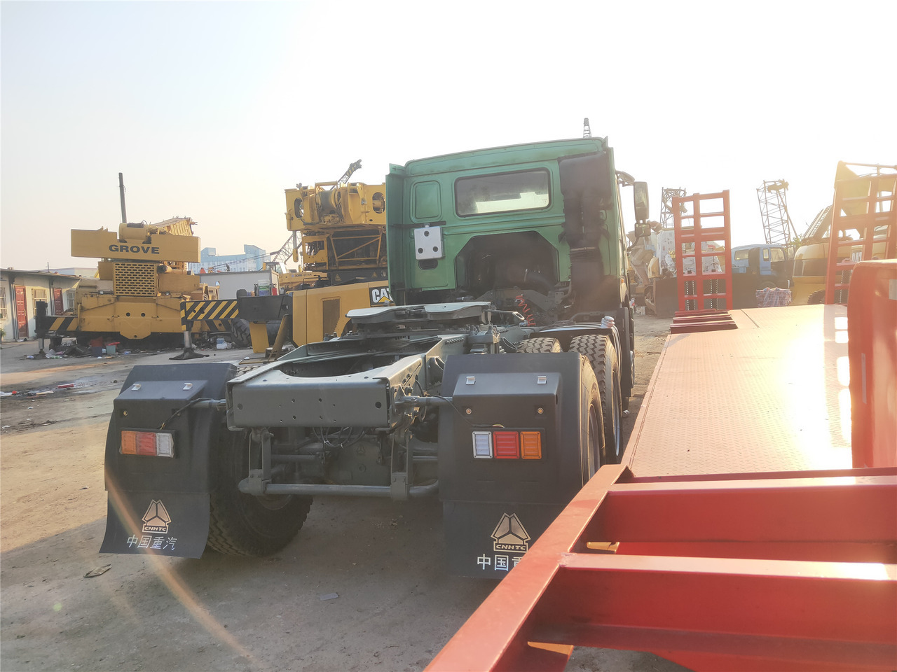 Sinotruk HOWO 420 tractor - Minitippbil: bild 3 Sinotruk HOWO 420 tractor - Minitippbil: bild 3