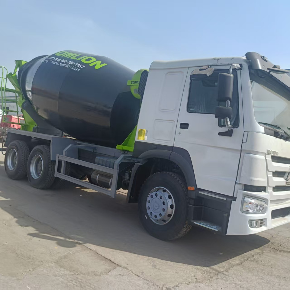 Sinotruk HOWO 6*4 Concrete mixer truck - Betongbil: bild 3 Sinotruk HOWO 6*4 Concrete mixer truck - Betongbil: bild 3