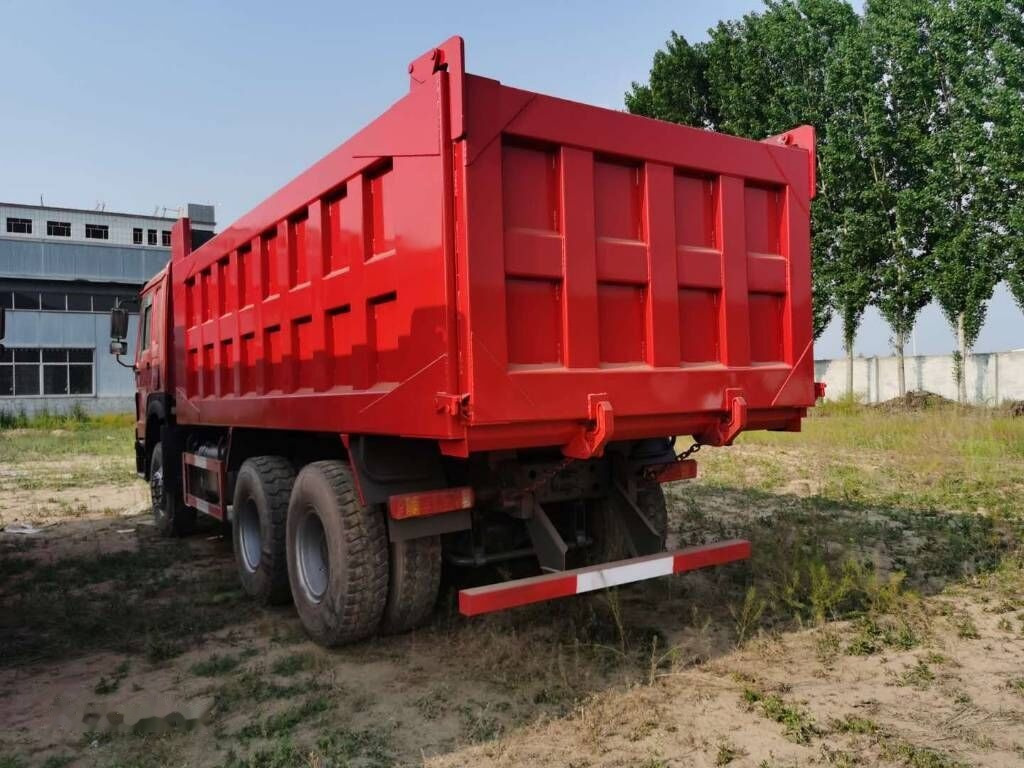 Sinotruk HOWO 6*4 Dump truck - Tippbil lastbil: bild 2 Sinotruk HOWO 6*4 Dump truck - Tippbil lastbil: bild 2