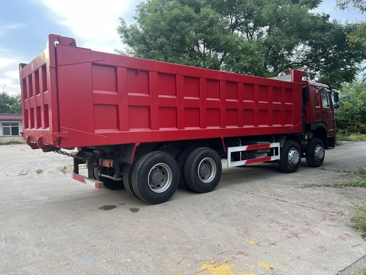 Sinotruk HOWO 8*4 Dump truck - Tippbil lastbil: bild 2 Sinotruk HOWO 8*4 Dump truck - Tippbil lastbil: bild 2