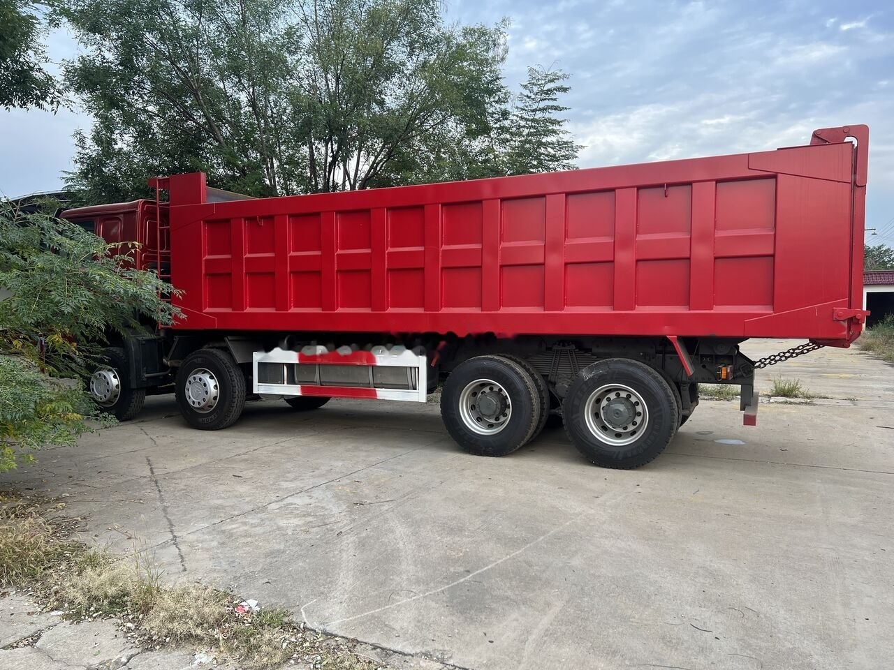 Sinotruk HOWO 8*4 Dump truck - Tippbil lastbil: bild 3 Sinotruk HOWO 8*4 Dump truck - Tippbil lastbil: bild 3