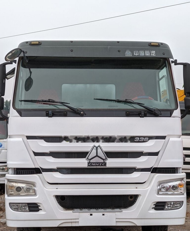 Sinotruk HOWO 8*4 Fence Truck - Flakbil: bild 3 Sinotruk HOWO 8*4 Fence Truck - Flakbil: bild 3