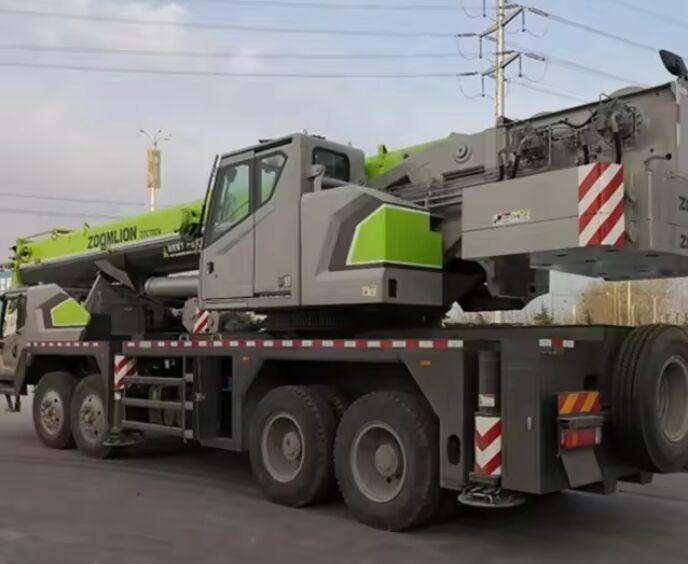 Zoomlion ZTC 700V - Mobilkran: bild 2 Zoomlion ZTC 700V - Mobilkran: bild 2