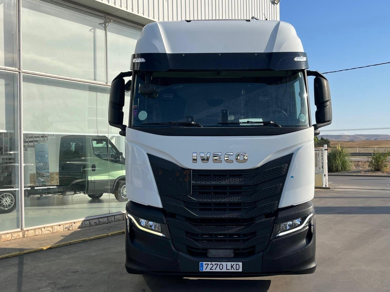 Cabeza Tractora IVECO 460 AUTOMATICO CON INTARDER - Dragbil: bild 2 Cabeza Tractora IVECO 460 AUTOMATICO CON INTARDER - Dragbil: bild 2