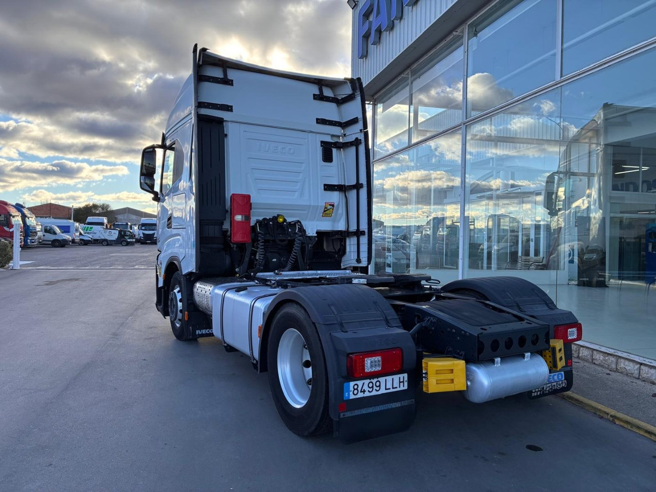 Cabeza Tractora IVECO 460 AUTOMATICO INTARDER ADR - Dragbil: bild 4 Cabeza Tractora IVECO 460 AUTOMATICO INTARDER ADR - Dragbil: bild 4