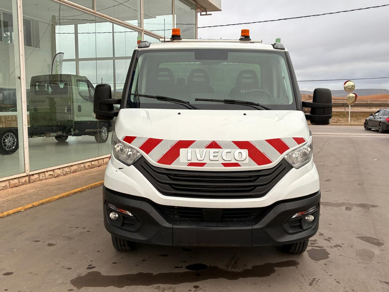 Volquete/Dumper IVECO 35C16 3.0 CAJA BASCULANTE - Transportbil med tippflak: bild 2 Volquete/Dumper IVECO 35C16 3.0 CAJA BASCULANTE - Transportbil med tippflak: bild 2