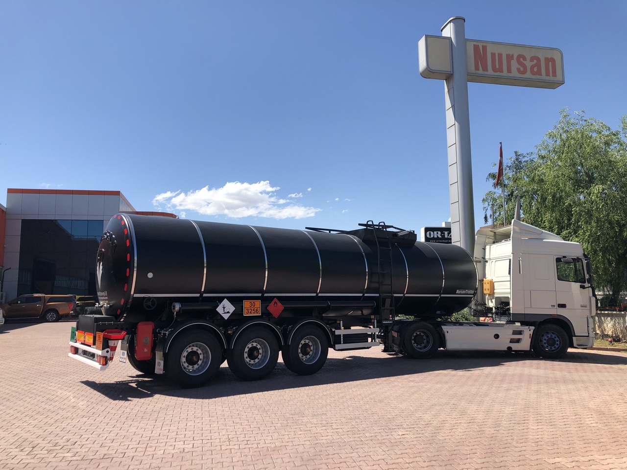 NURSAN ASPHALT INSULATED BITUMEN TANKER - Tanktrailer: bild 2 NURSAN ASPHALT INSULATED BITUMEN TANKER - Tanktrailer: bild 2