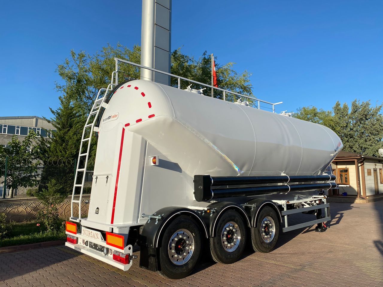 NURSAN Aluminium W Type Silo - Bulktrailer: bild 1 NURSAN Aluminium W Type Silo - Bulktrailer: bild 1