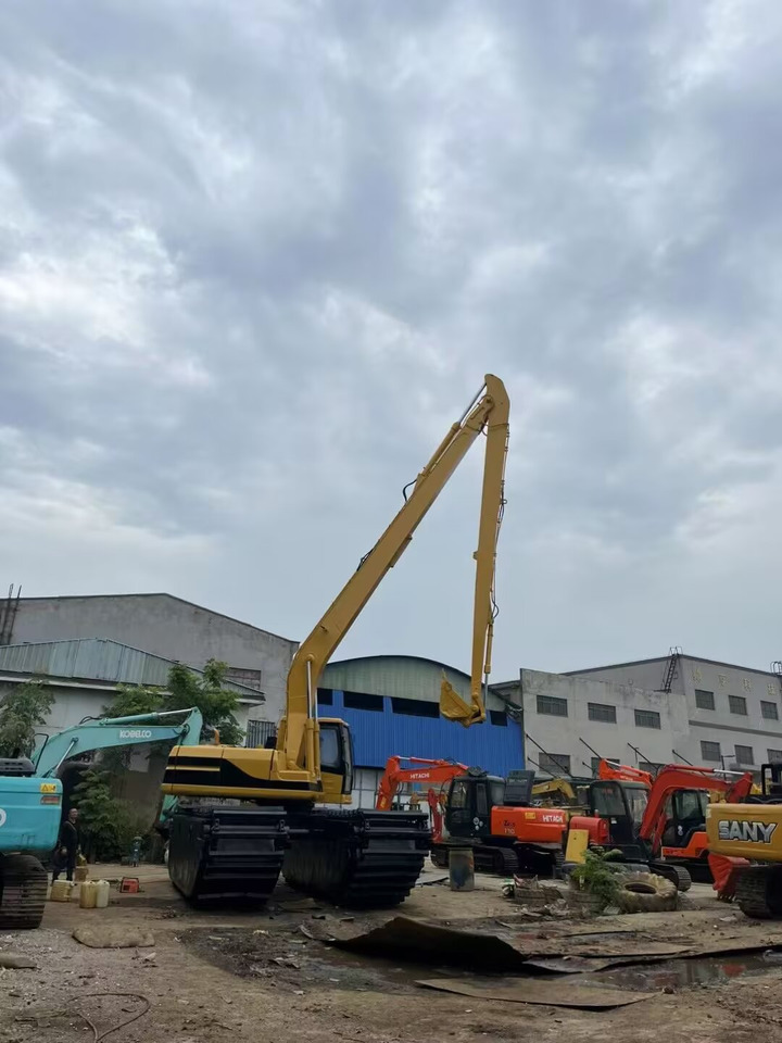 CAT 320BL 320CL 320D2L 18 meter extended arm Customizable Dredger - Flytande grävmaskin: bild 4 CAT 320BL 320CL 320D2L 18 meter extended arm Customizable Dredger - Flytande grävmaskin: bild 4