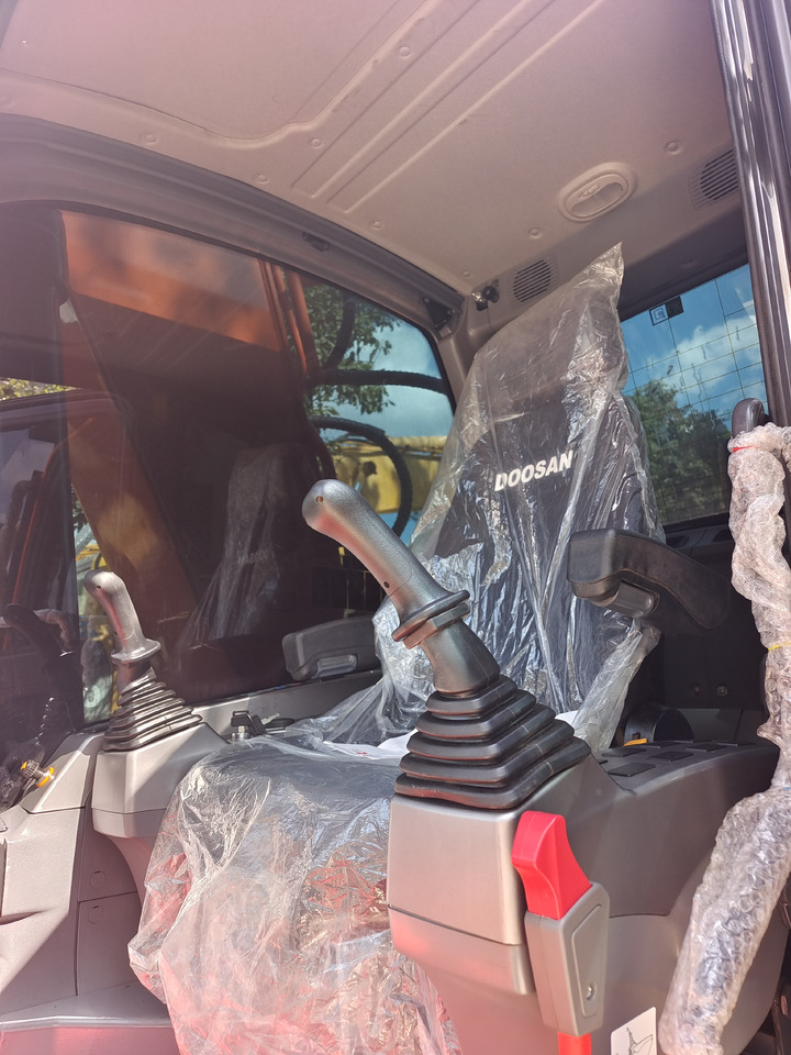 DOOSAN DX225 LCA DX 225 LC - 9C - Bandgrävare: bild 4 DOOSAN DX225 LCA DX 225 LC - 9C - Bandgrävare: bild 4