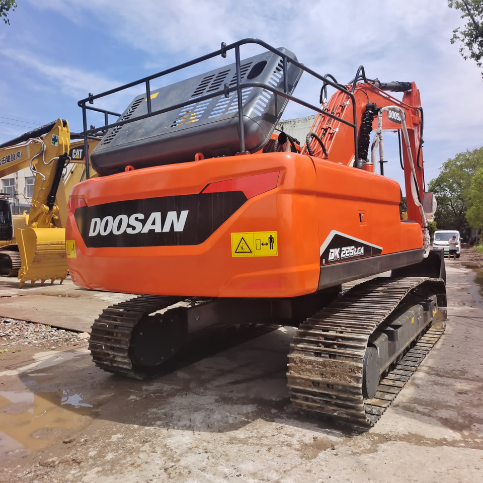 DOOSAN DX225LCA - Bandgrävare: bild 3 DOOSAN DX225LCA - Bandgrävare: bild 3