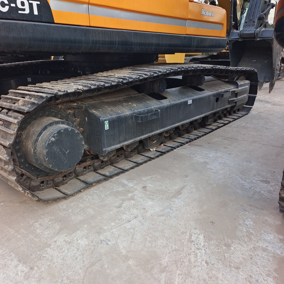 HYUNDAI 305LC-9T 305LC-9S - Bandgrävare: bild 3 HYUNDAI 305LC-9T 305LC-9S - Bandgrävare: bild 3