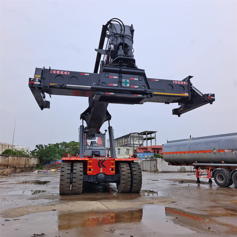 KALMAR DRF 450 - Reachstacker: bild 2 KALMAR DRF 450 - Reachstacker: bild 2