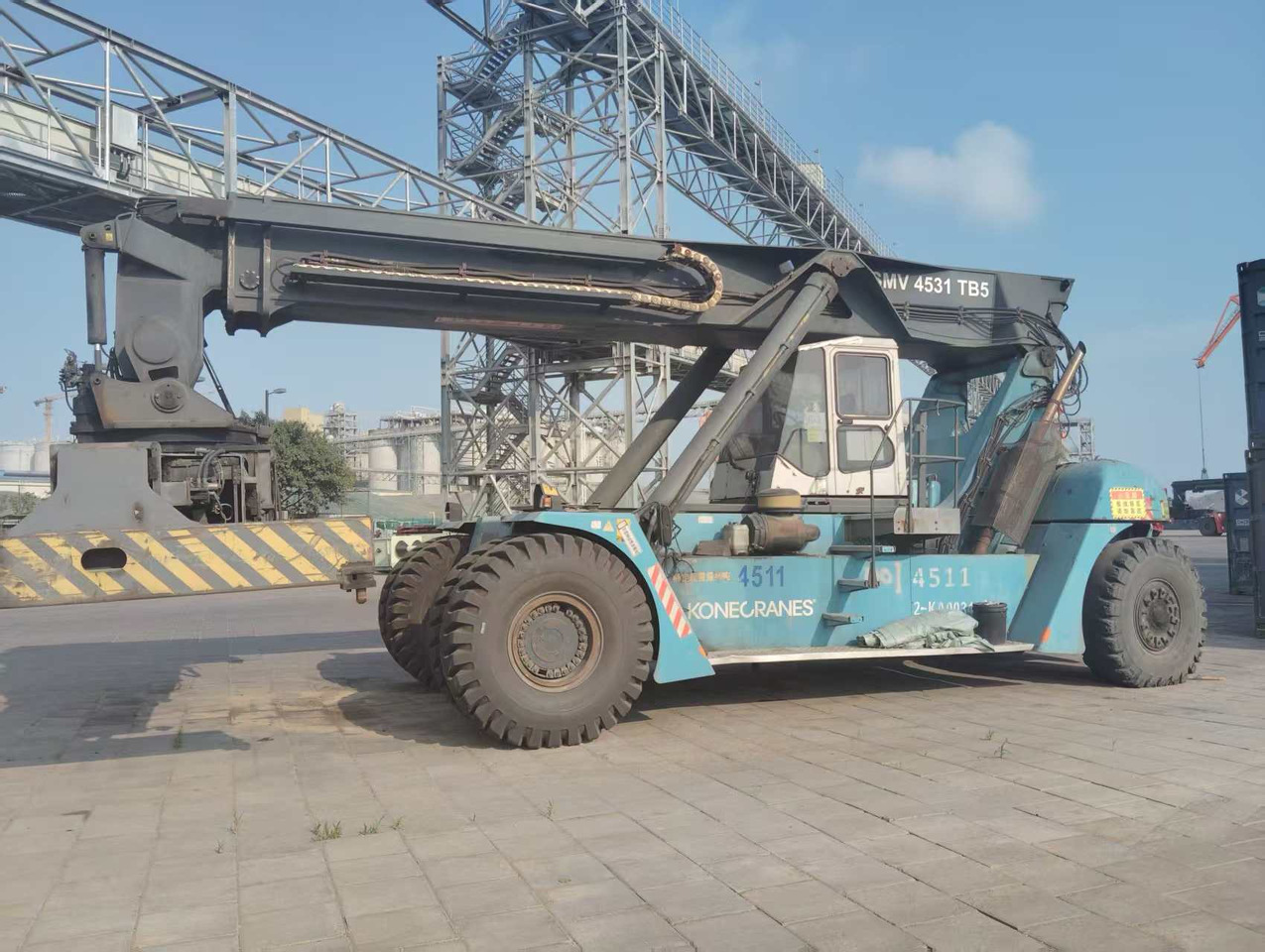 KONECRANES SMV 4531 TB5 45 TON CAPACITY - Reachstacker: bild 4 KONECRANES SMV 4531 TB5 45 TON CAPACITY - Reachstacker: bild 4