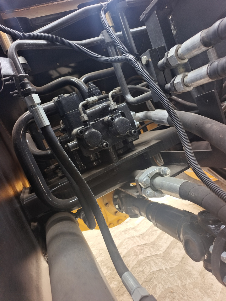 SDLG 956L LG 956 L 956F 958L 958F 968L 968F - Hjullastare: bild 5 SDLG 956L LG 956 L 956F 958L 958F 968L 968F - Hjullastare: bild 5